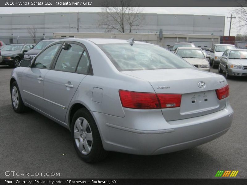Radiant Silver / Gray 2010 Hyundai Sonata GLS