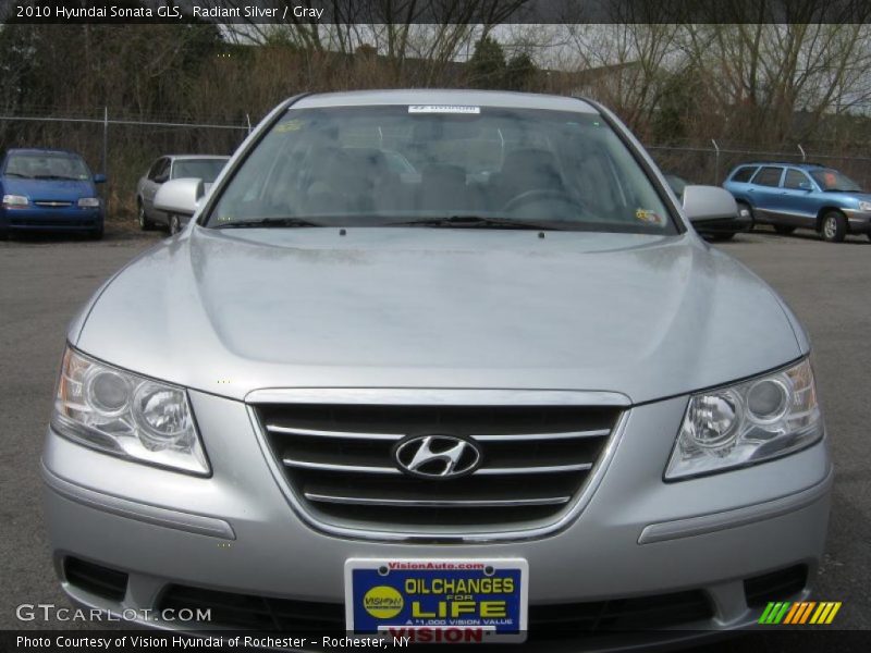 Radiant Silver / Gray 2010 Hyundai Sonata GLS