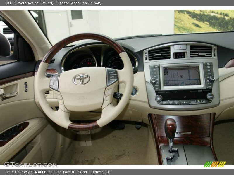 Blizzard White Pearl / Ivory 2011 Toyota Avalon Limited