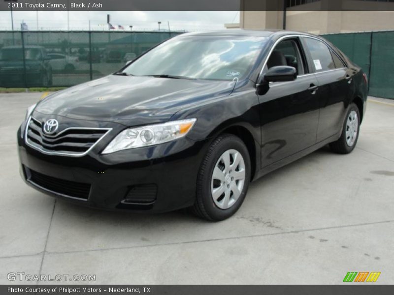 Black / Ash 2011 Toyota Camry