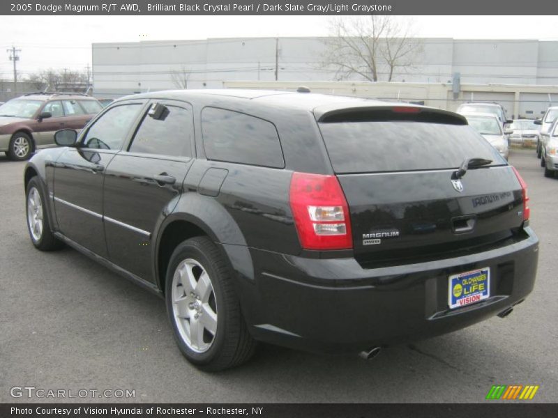 Brilliant Black Crystal Pearl / Dark Slate Gray/Light Graystone 2005 Dodge Magnum R/T AWD