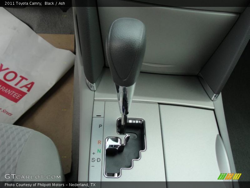 Black / Ash 2011 Toyota Camry