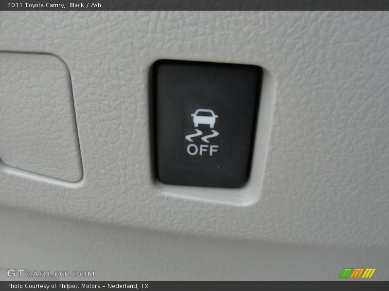 Black / Ash 2011 Toyota Camry