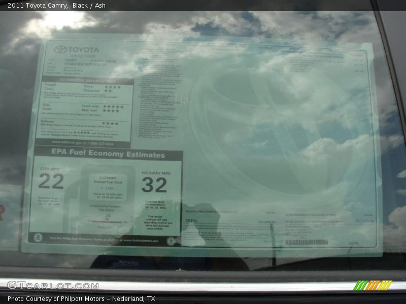 Black / Ash 2011 Toyota Camry