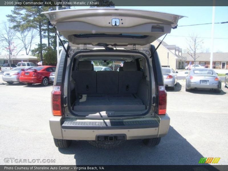 Light Khaki Metallic / Khaki 2006 Jeep Commander 4x4