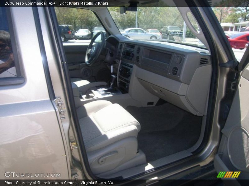 Light Khaki Metallic / Khaki 2006 Jeep Commander 4x4