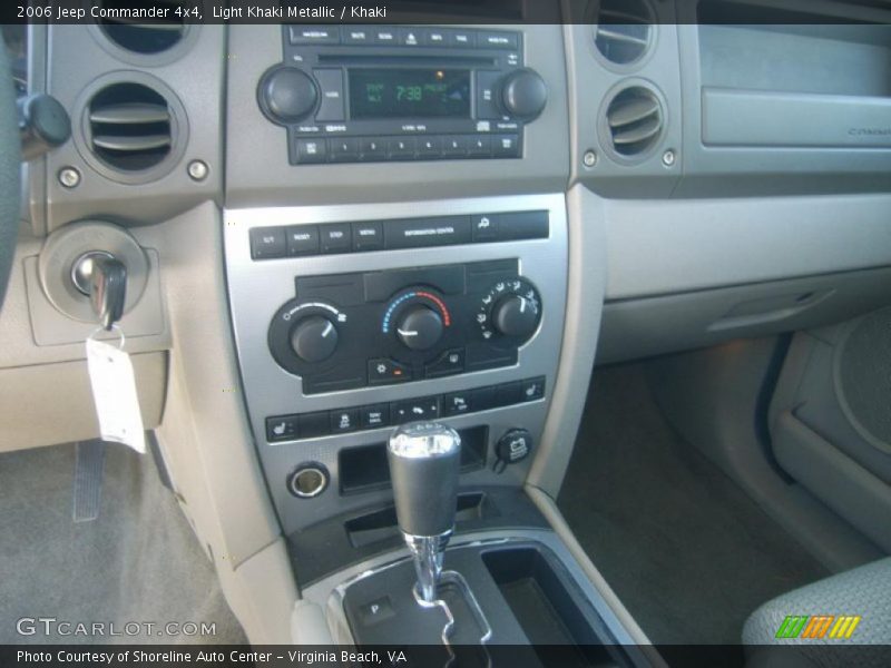 Light Khaki Metallic / Khaki 2006 Jeep Commander 4x4