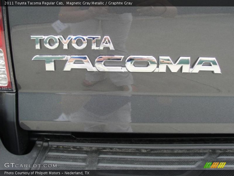 Magnetic Gray Metallic / Graphite Gray 2011 Toyota Tacoma Regular Cab