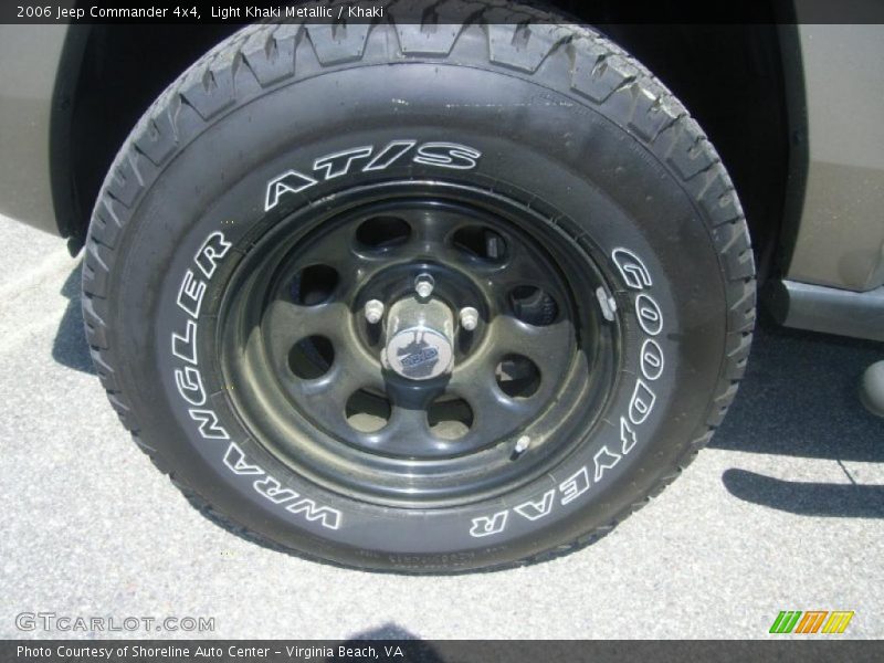 Light Khaki Metallic / Khaki 2006 Jeep Commander 4x4