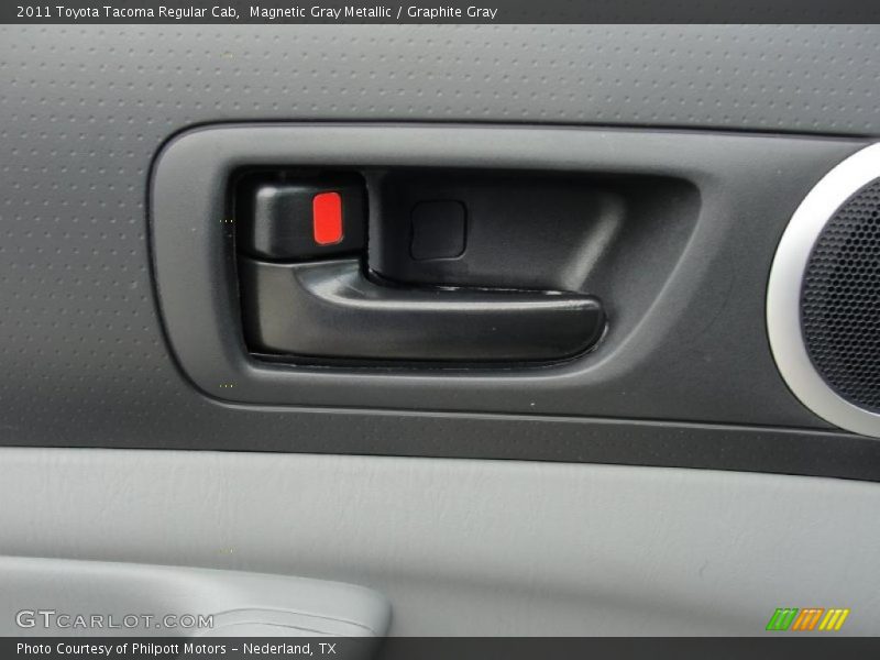 Magnetic Gray Metallic / Graphite Gray 2011 Toyota Tacoma Regular Cab