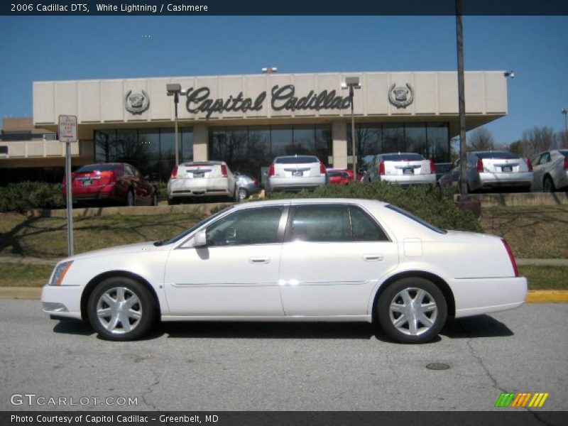 White Lightning / Cashmere 2006 Cadillac DTS