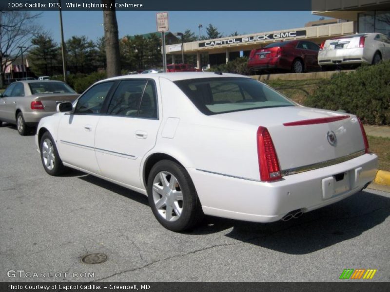 White Lightning / Cashmere 2006 Cadillac DTS