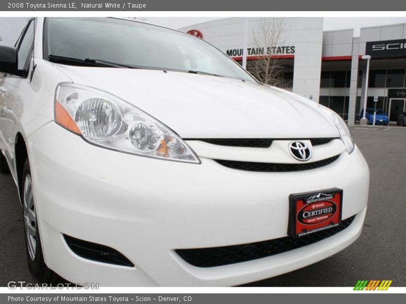 Natural White / Taupe 2008 Toyota Sienna LE