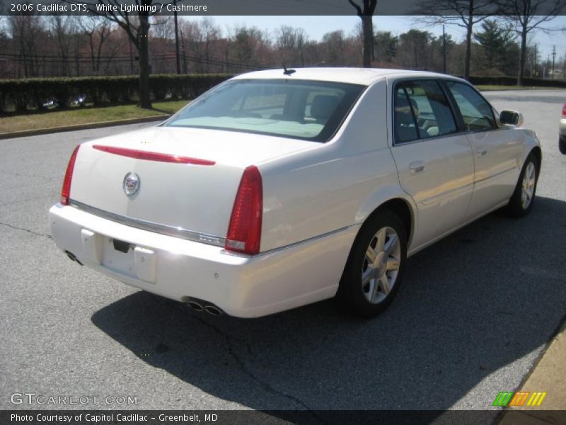 White Lightning / Cashmere 2006 Cadillac DTS