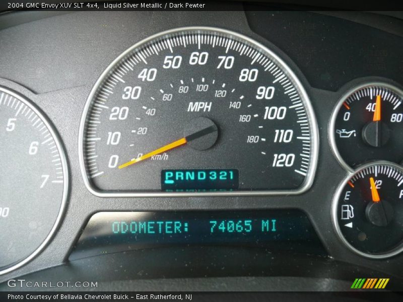 Liquid Silver Metallic / Dark Pewter 2004 GMC Envoy XUV SLT 4x4