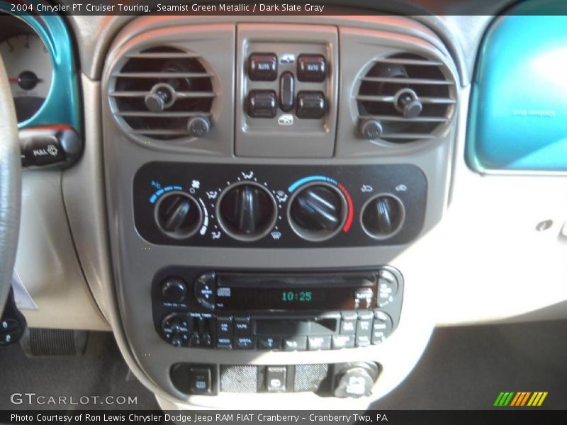 Controls of 2004 PT Cruiser Touring
