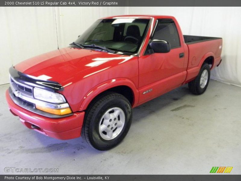 Victory Red / Graphite 2000 Chevrolet S10 LS Regular Cab 4x4