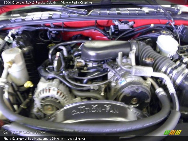 Victory Red / Graphite 2000 Chevrolet S10 LS Regular Cab 4x4