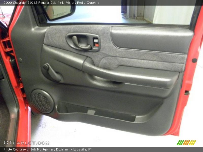 Door Panel of 2000 S10 LS Regular Cab 4x4