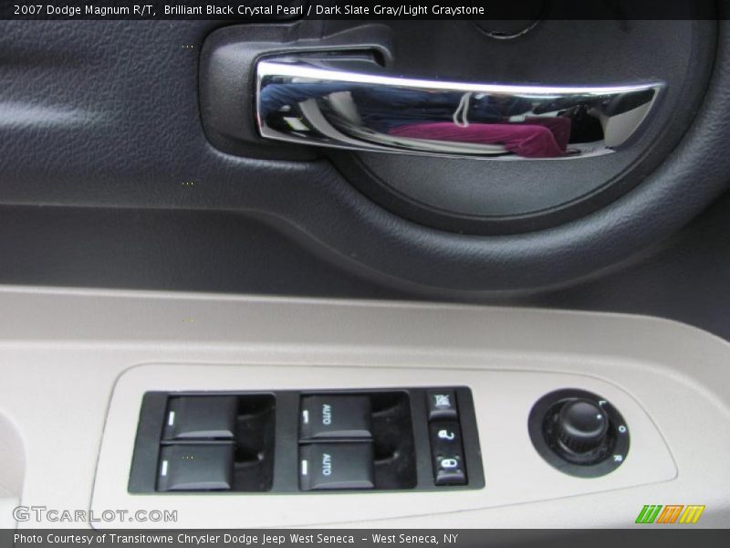 Controls of 2007 Magnum R/T