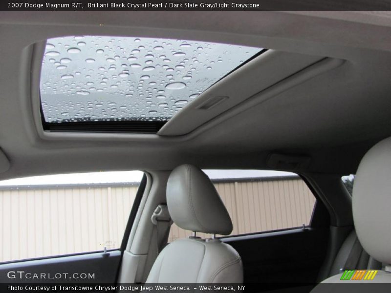 Brilliant Black Crystal Pearl / Dark Slate Gray/Light Graystone 2007 Dodge Magnum R/T