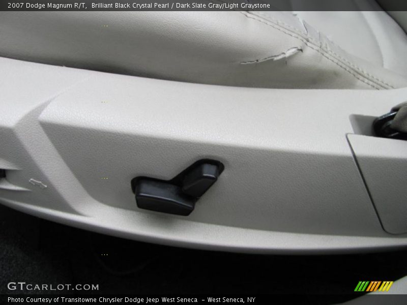 Brilliant Black Crystal Pearl / Dark Slate Gray/Light Graystone 2007 Dodge Magnum R/T