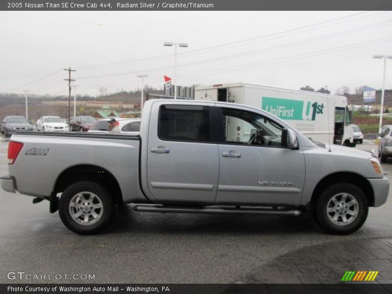 Radiant Silver / Graphite/Titanium 2005 Nissan Titan SE Crew Cab 4x4