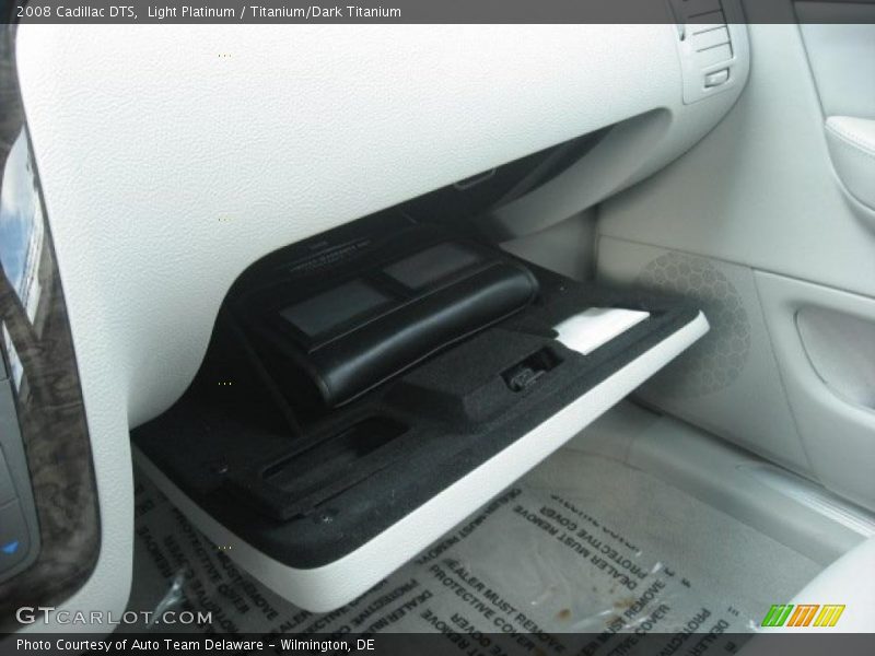 Light Platinum / Titanium/Dark Titanium 2008 Cadillac DTS