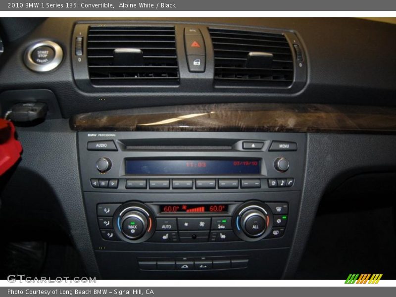 Controls of 2010 1 Series 135i Convertible