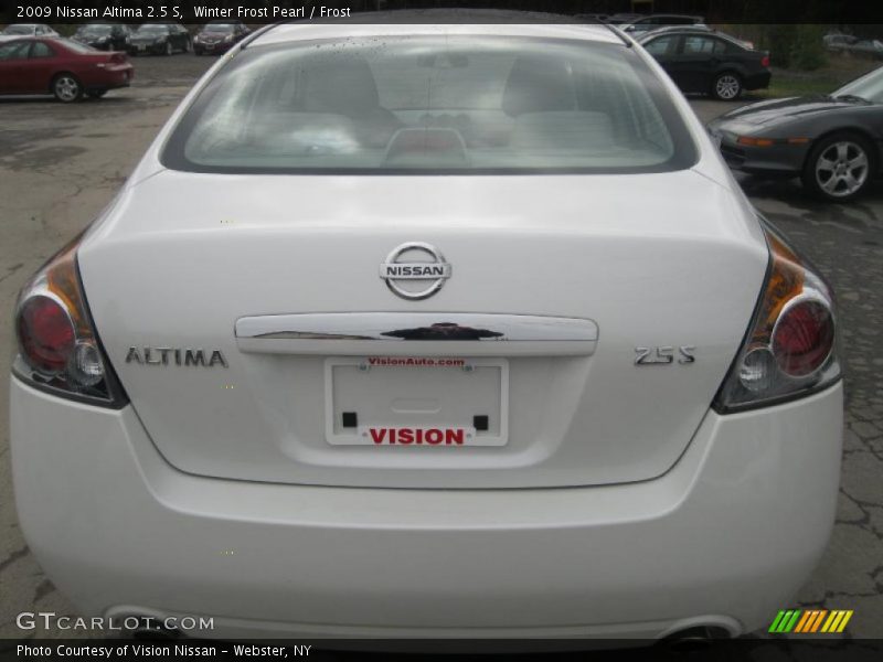 Winter Frost Pearl / Frost 2009 Nissan Altima 2.5 S