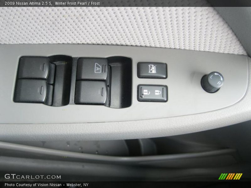 Winter Frost Pearl / Frost 2009 Nissan Altima 2.5 S