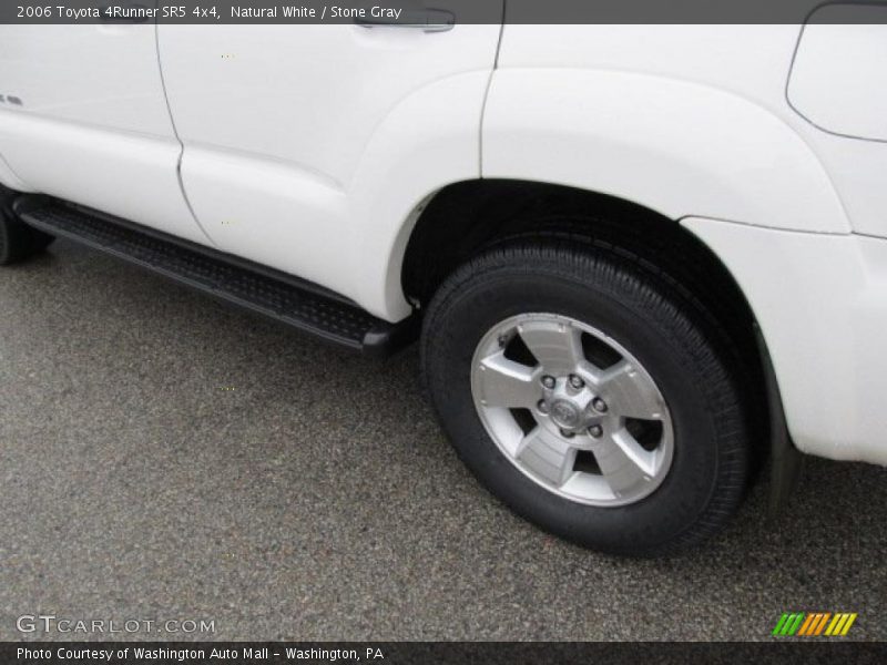 Natural White / Stone Gray 2006 Toyota 4Runner SR5 4x4