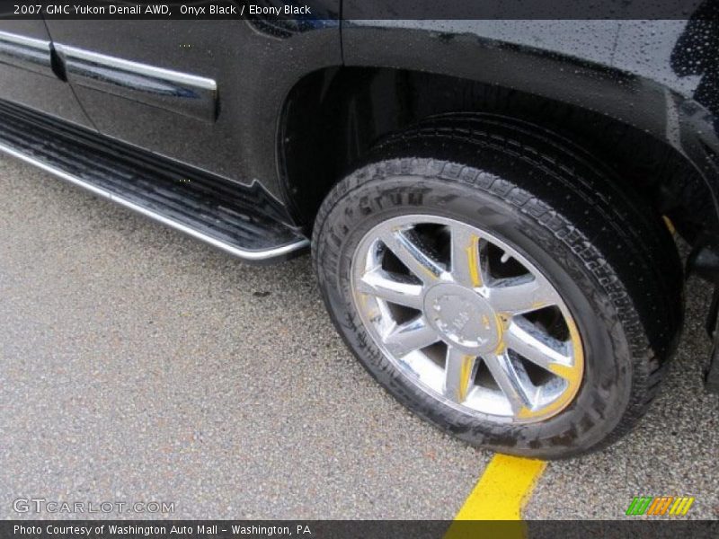 Onyx Black / Ebony Black 2007 GMC Yukon Denali AWD