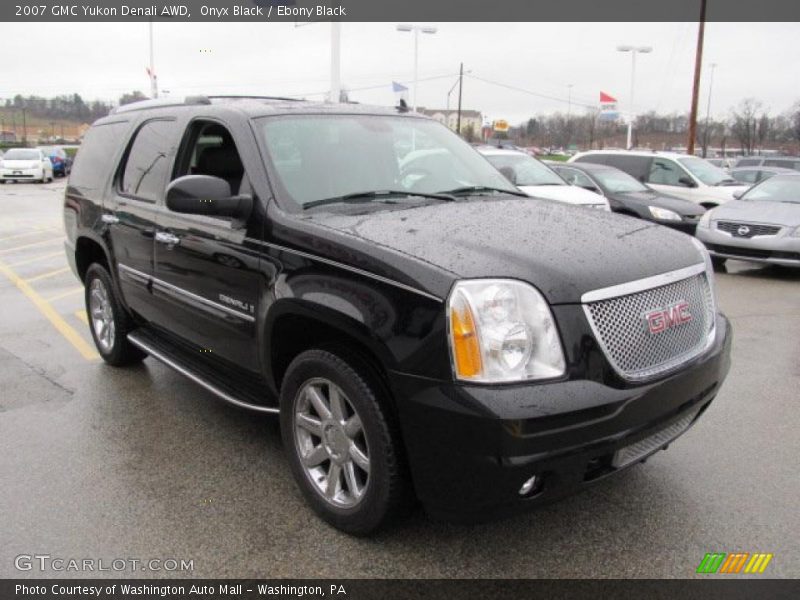 Onyx Black / Ebony Black 2007 GMC Yukon Denali AWD