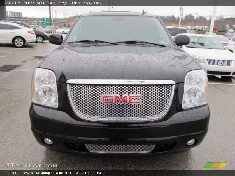 Onyx Black / Ebony Black 2007 GMC Yukon Denali AWD