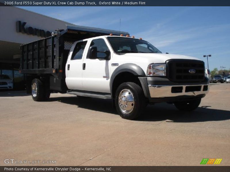 Oxford White / Medium Flint 2006 Ford F550 Super Duty XL Crew Cab Dump Truck