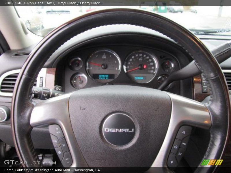 Onyx Black / Ebony Black 2007 GMC Yukon Denali AWD