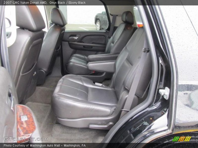 Onyx Black / Ebony Black 2007 GMC Yukon Denali AWD