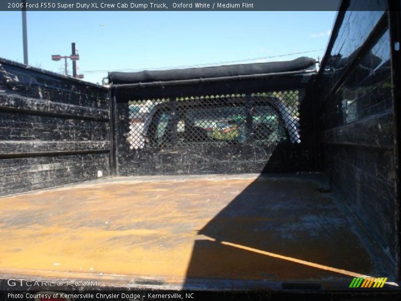 Oxford White / Medium Flint 2006 Ford F550 Super Duty XL Crew Cab Dump Truck