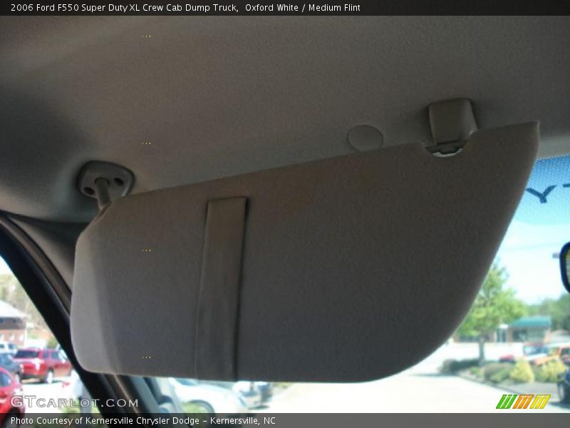 Oxford White / Medium Flint 2006 Ford F550 Super Duty XL Crew Cab Dump Truck