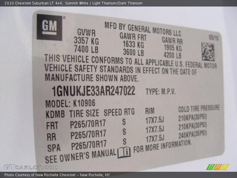 Summit White / Light Titanium/Dark Titanium 2010 Chevrolet Suburban LT 4x4