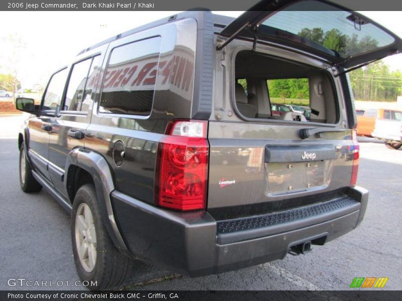Dark Khaki Pearl / Khaki 2006 Jeep Commander