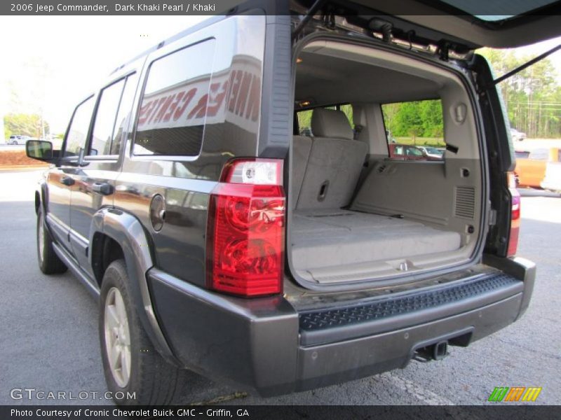 Dark Khaki Pearl / Khaki 2006 Jeep Commander