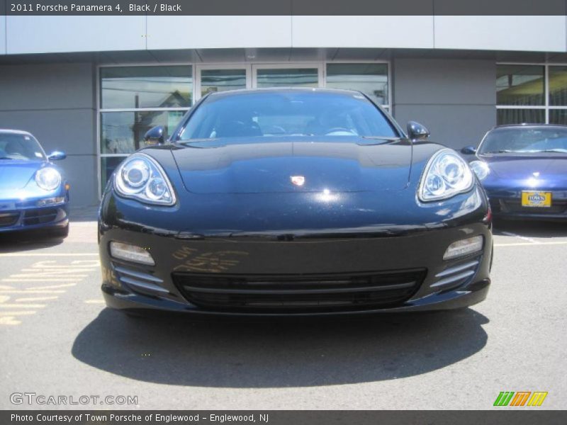 Black / Black 2011 Porsche Panamera 4