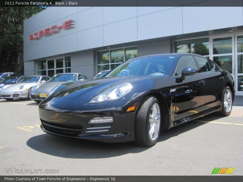 Black / Black 2011 Porsche Panamera 4