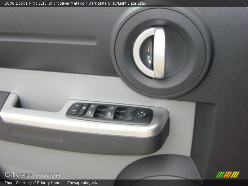 Bright Silver Metallic / Dark Slate Gray/Light Slate Gray 2008 Dodge Nitro SLT