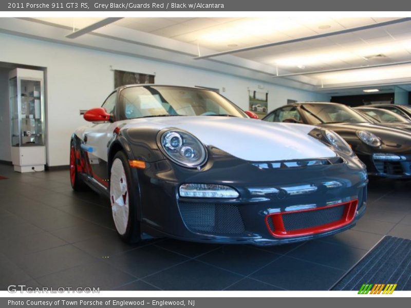  2011 911 GT3 RS Grey Black/Guards Red