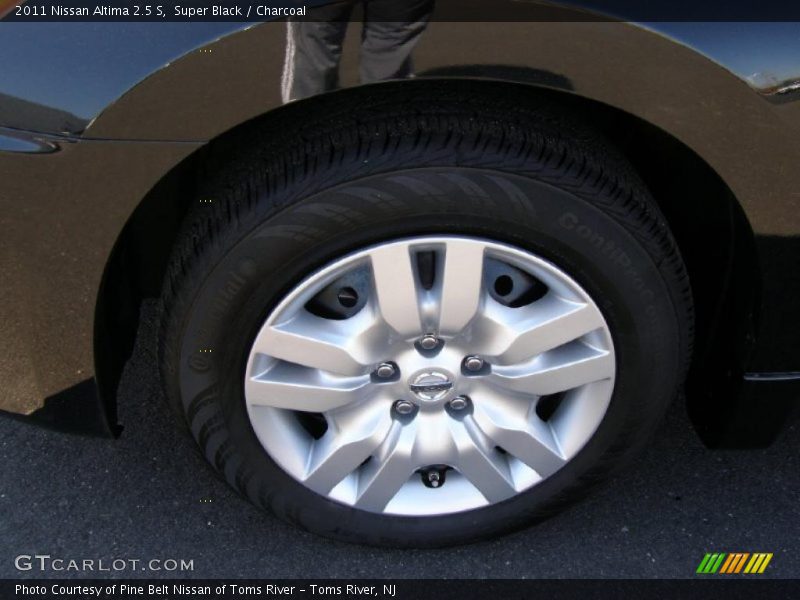 Super Black / Charcoal 2011 Nissan Altima 2.5 S