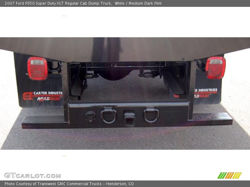 White / Medium Dark Flint 2007 Ford F650 Super Duty XLT Regular Cab Dump Truck