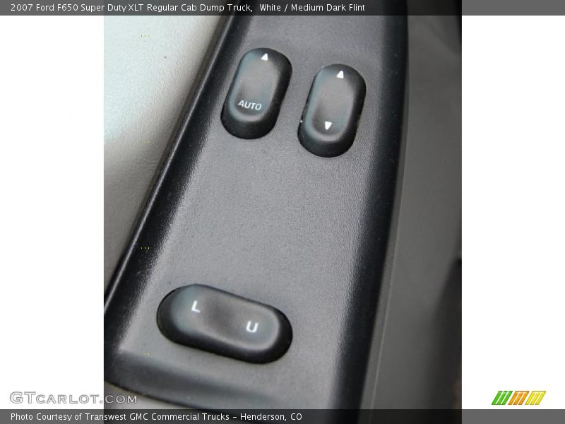 White / Medium Dark Flint 2007 Ford F650 Super Duty XLT Regular Cab Dump Truck